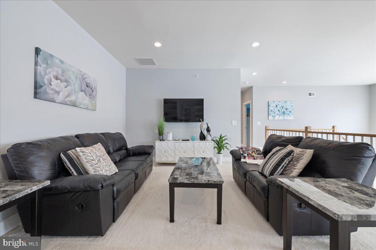 FENTONS CORNER - Residential