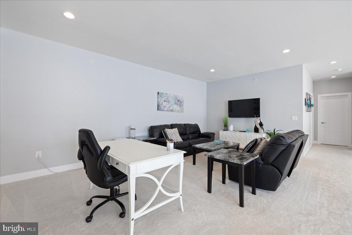 FENTONS CORNER - Residential