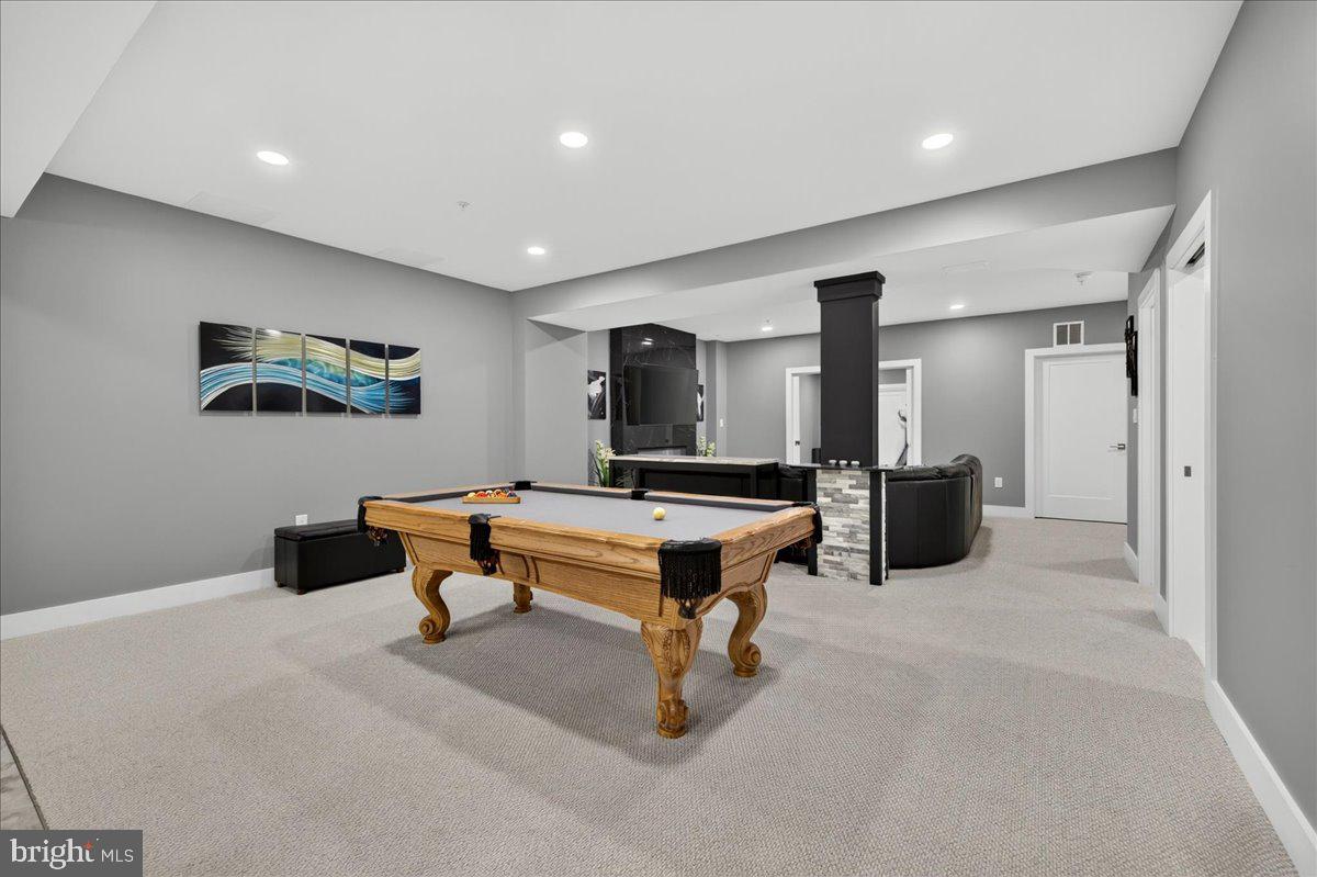 FENTONS CORNER - Residential