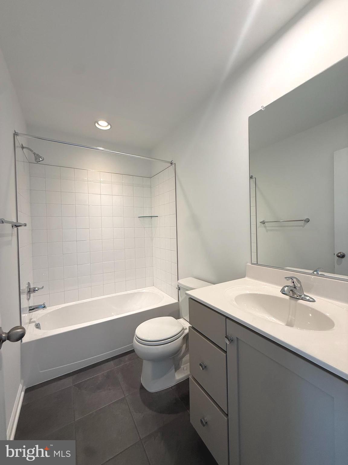 MARTINSBURG STATION - Residential Lease