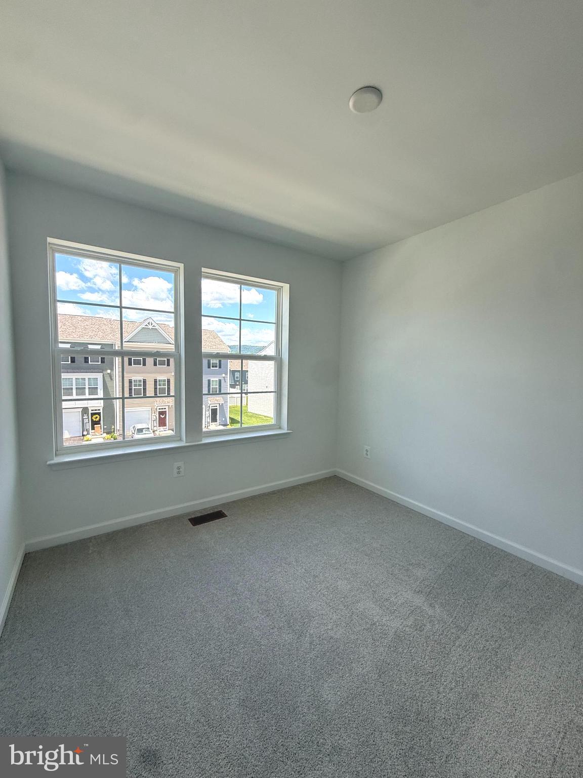 MARTINSBURG STATION - Residential Lease
