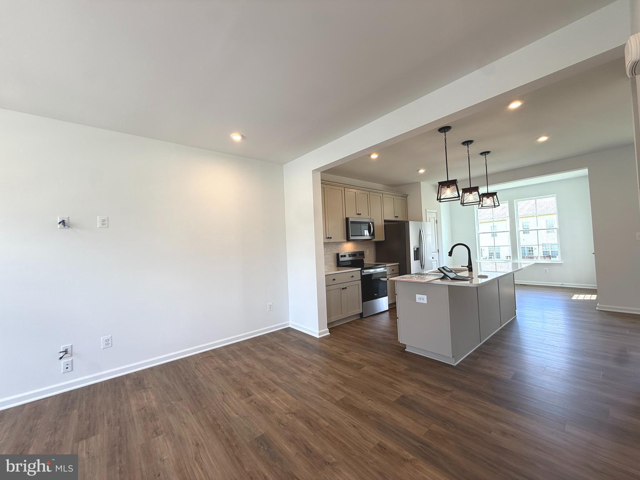 MARTINSBURG STATION - Residential Lease