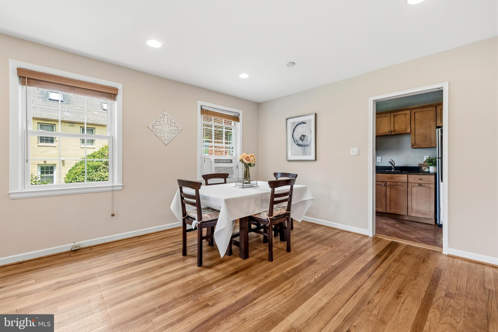 ROCK CREEK VILLAGE CONDOMINIUMS - Residential