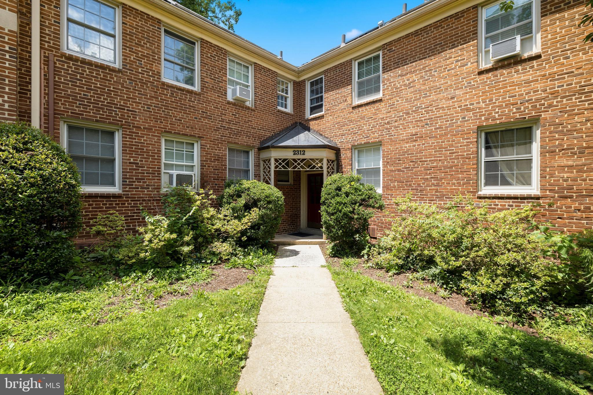 ROCK CREEK VILLAGE CONDOMINIUMS - Residential