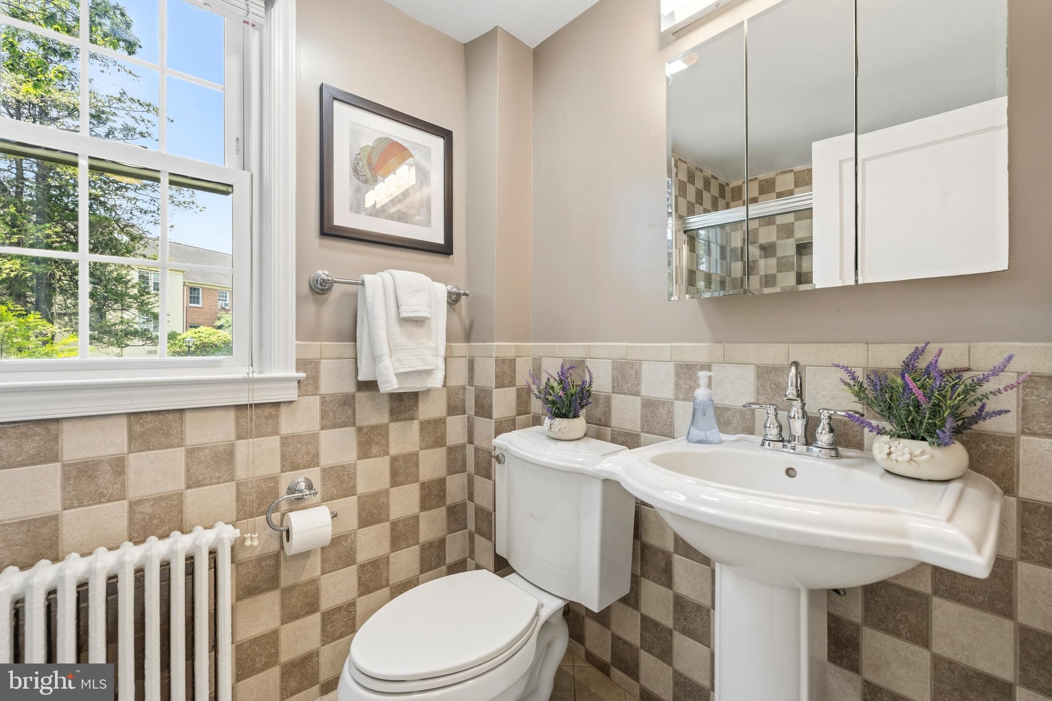 ROCK CREEK VILLAGE CONDOMINIUMS - Residential