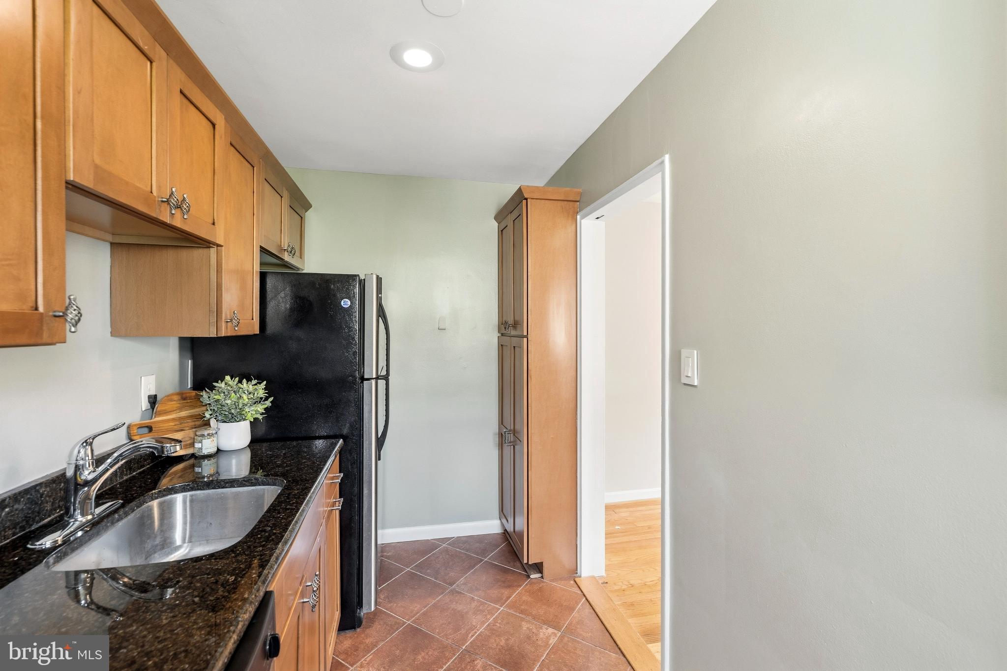 ROCK CREEK VILLAGE CONDOMINIUMS - Residential