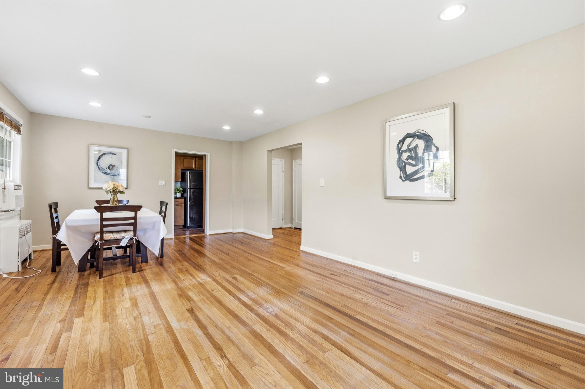 ROCK CREEK VILLAGE CONDOMINIUMS - Residential