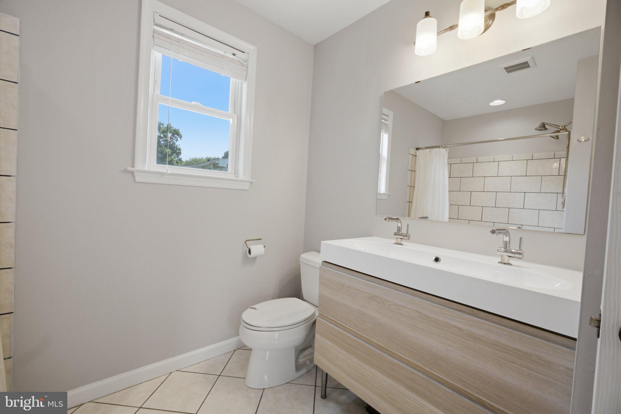 DEALE - Residential