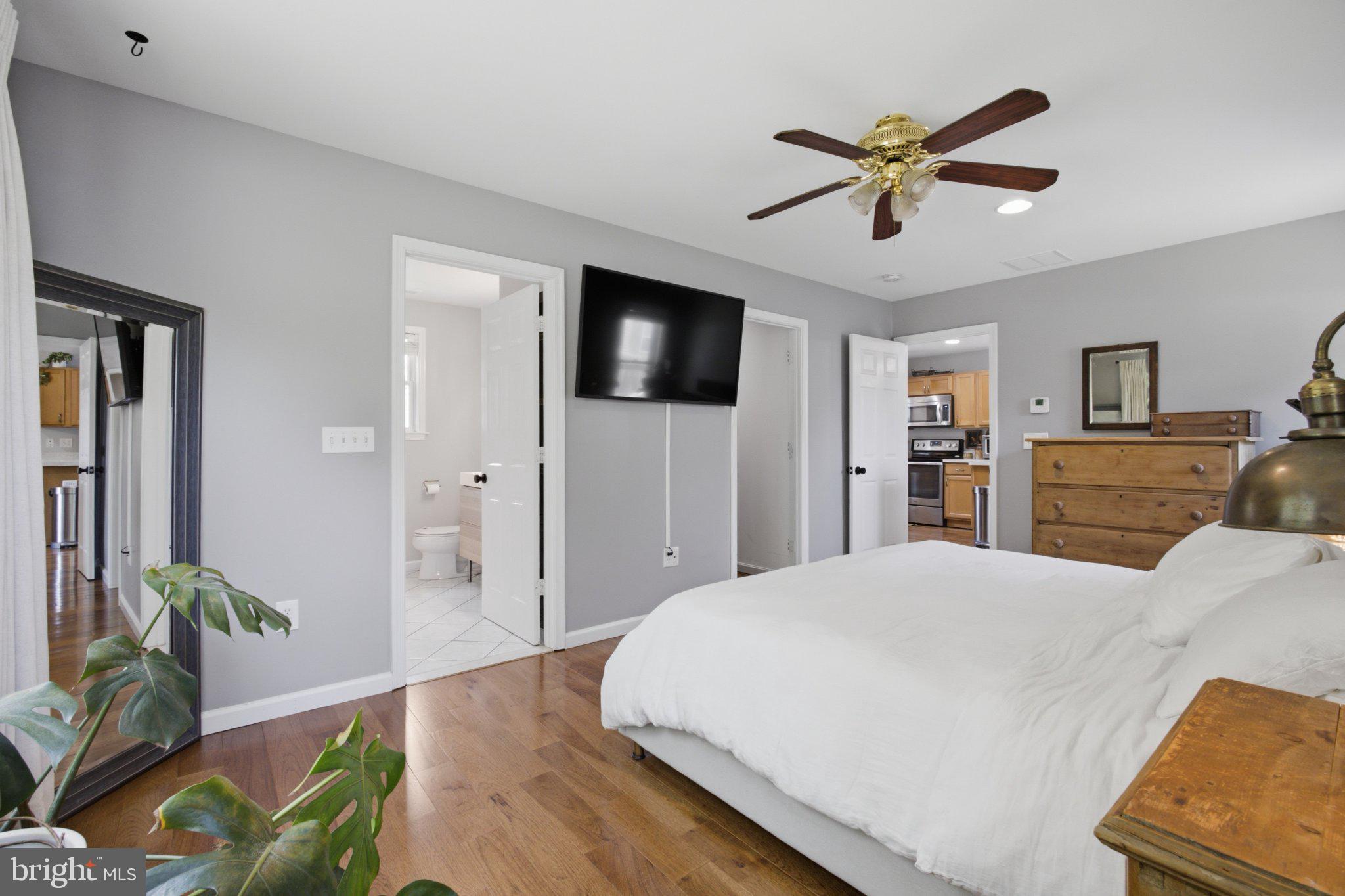 DEALE - Residential