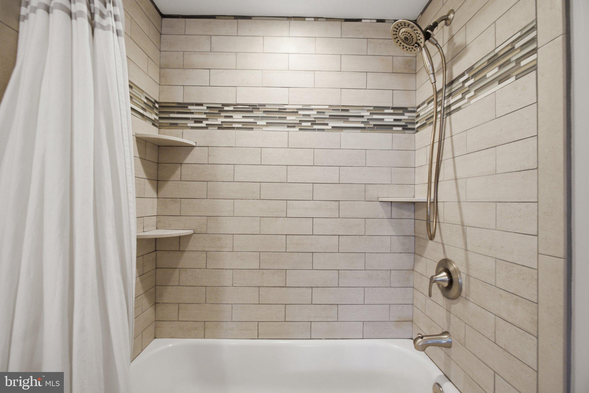 DEALE - Residential