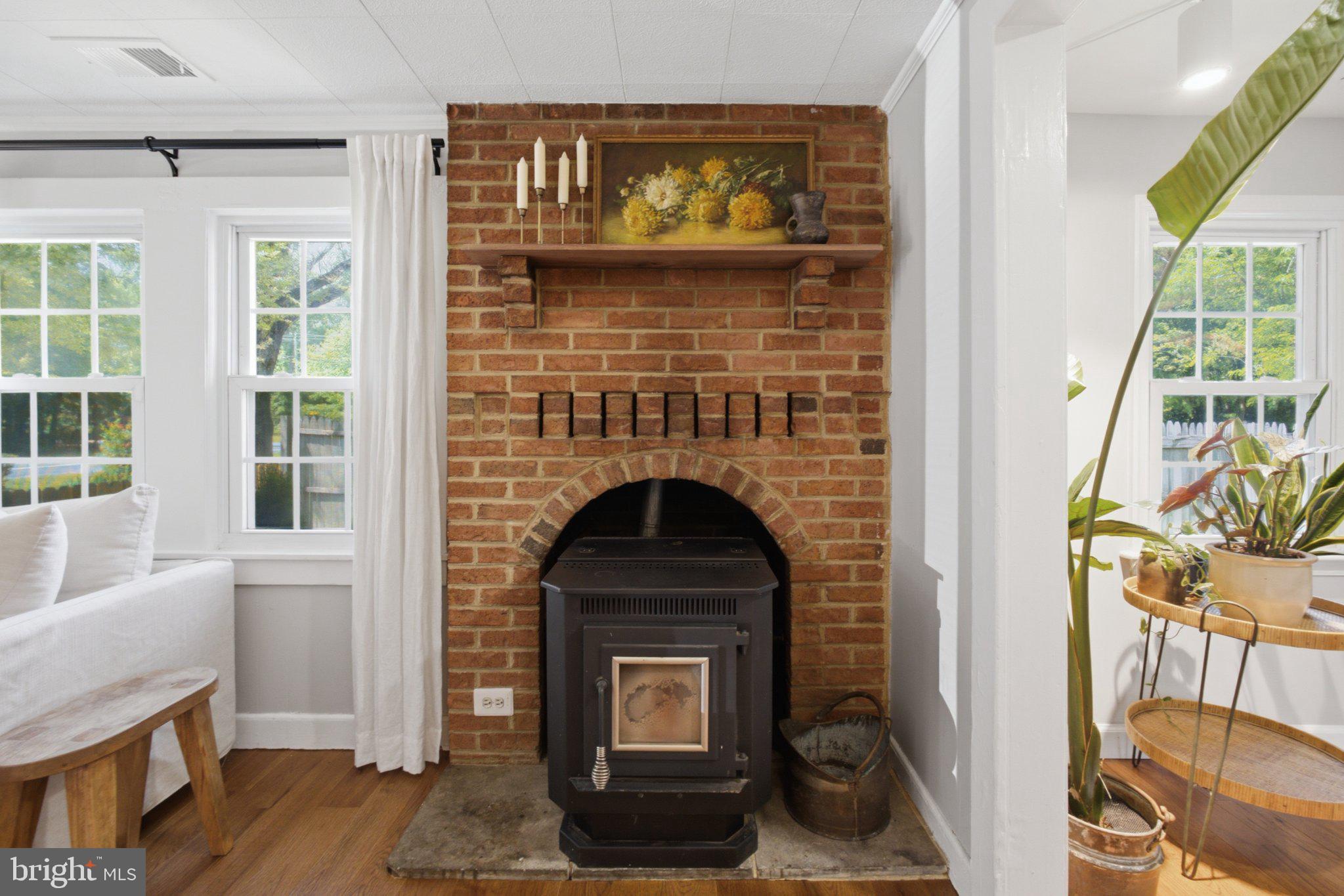 DEALE - Residential