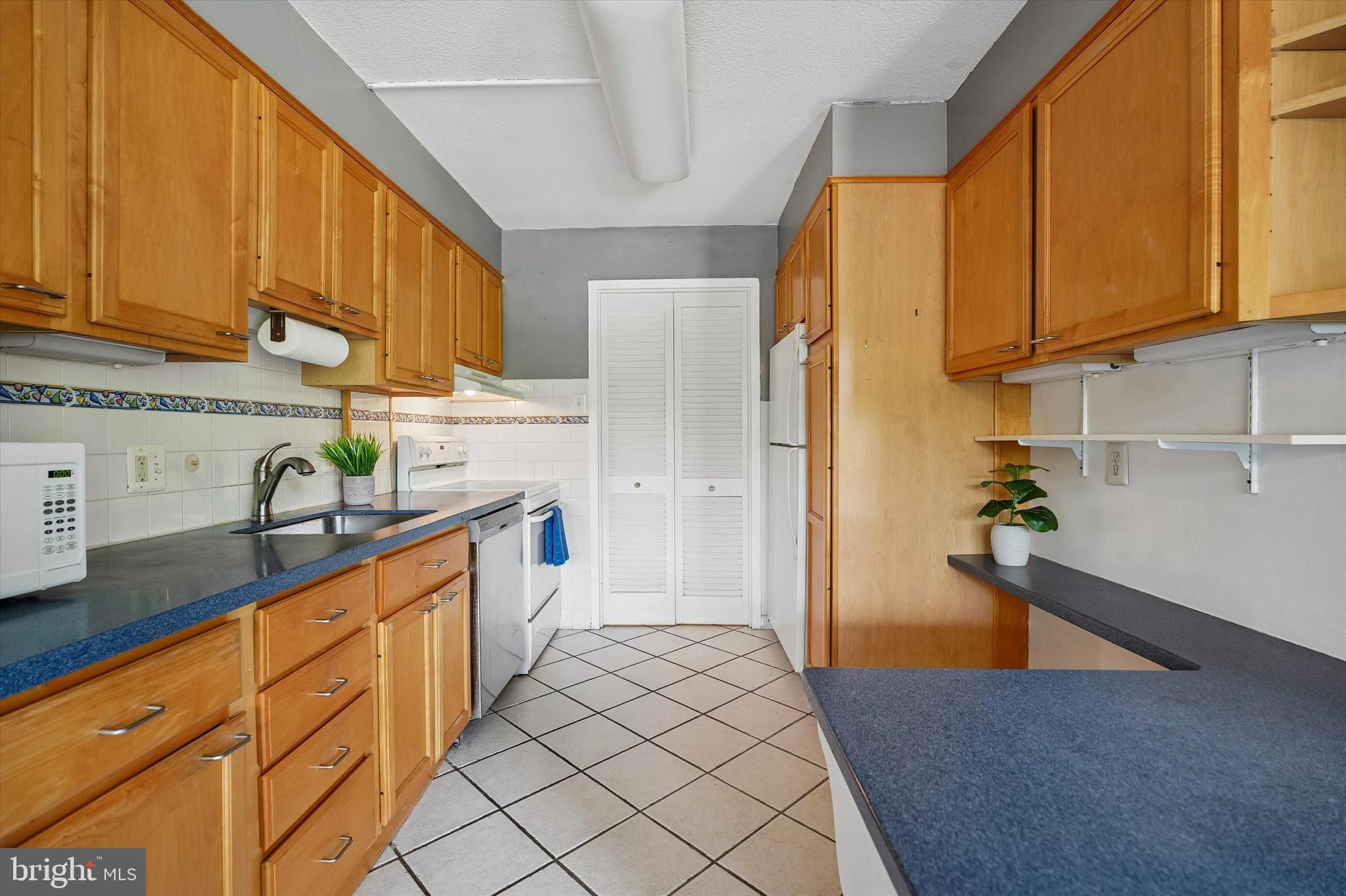 GREEN HILL - Residential