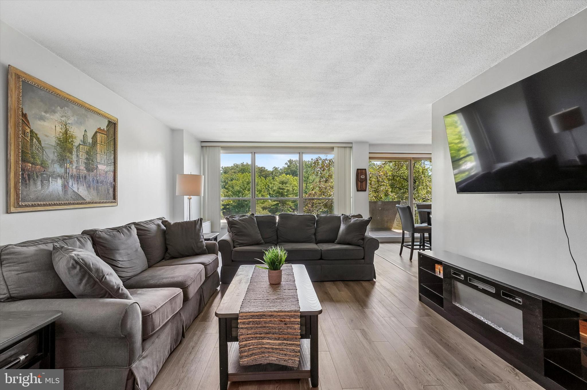GREEN HILL - Residential