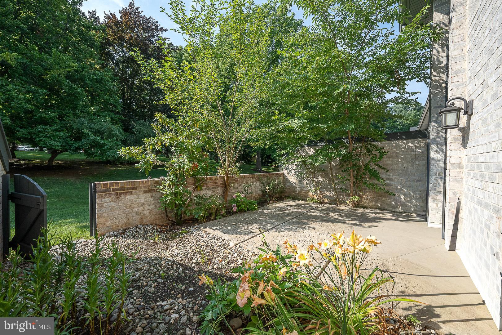 FOXWOOD - Residential