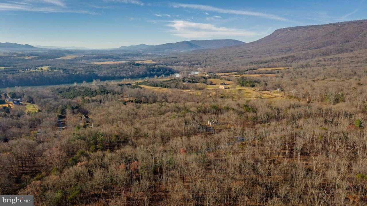 EGYPT BEND ESTATES - Land