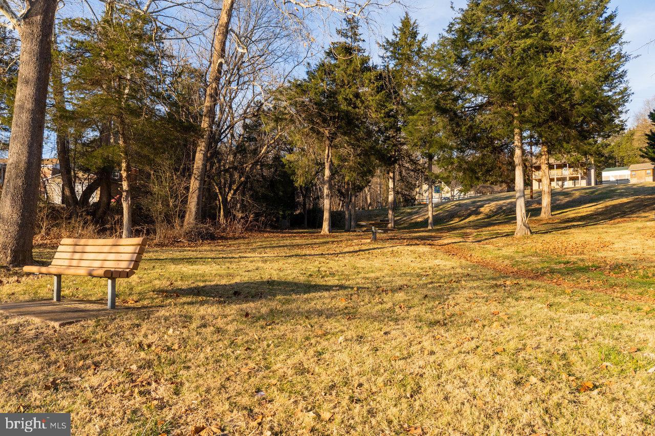 EGYPT BEND ESTATES - Land