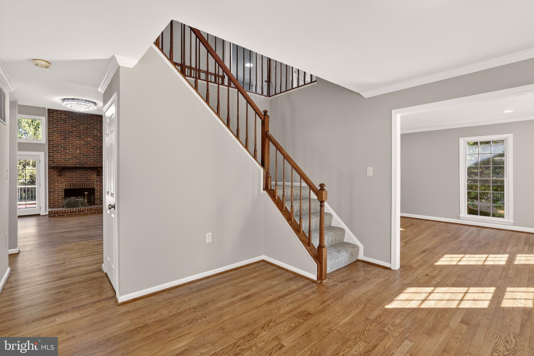 WASHINGTONIAN WOODS - Residential