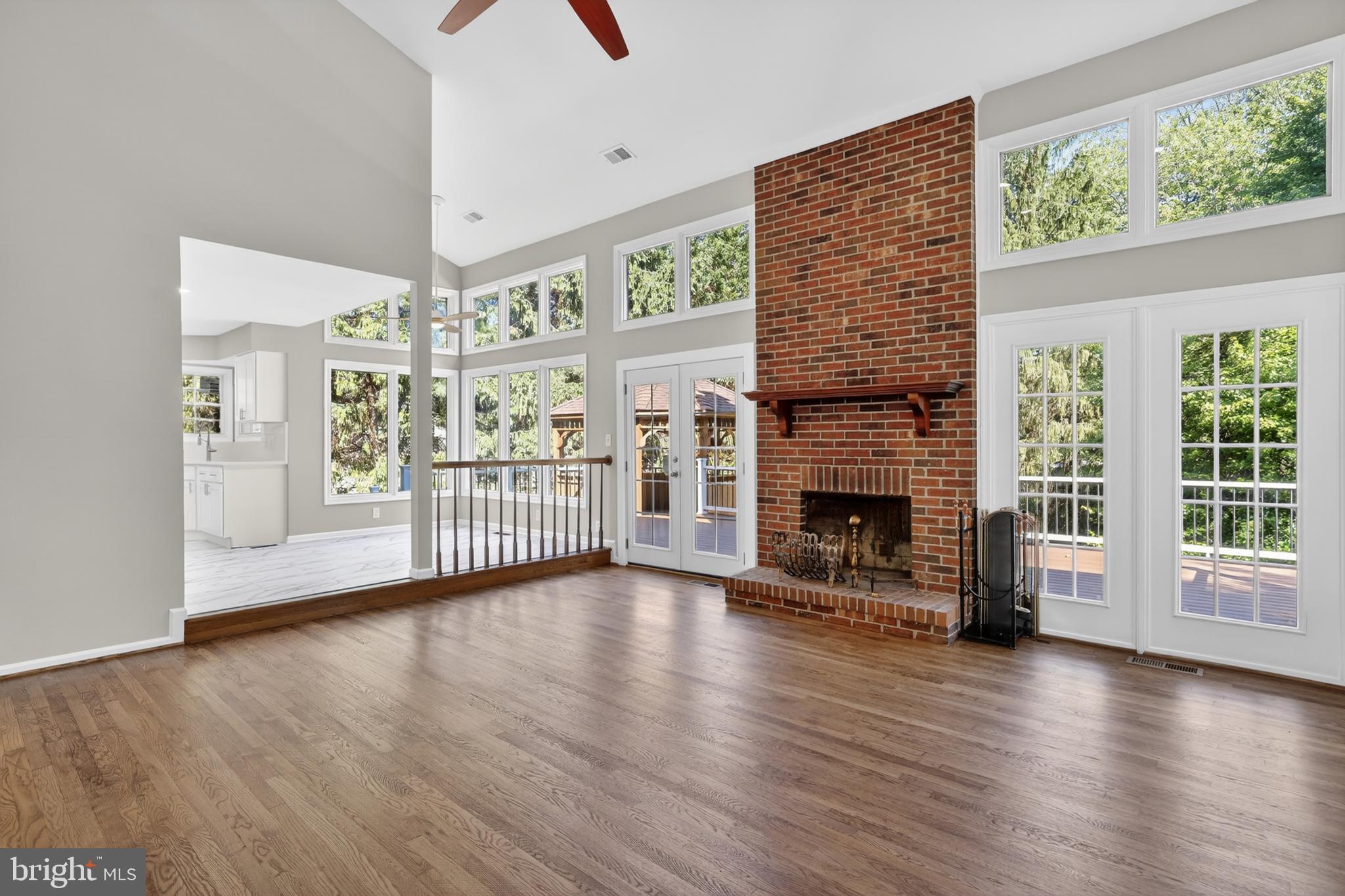 WASHINGTONIAN WOODS - Residential
