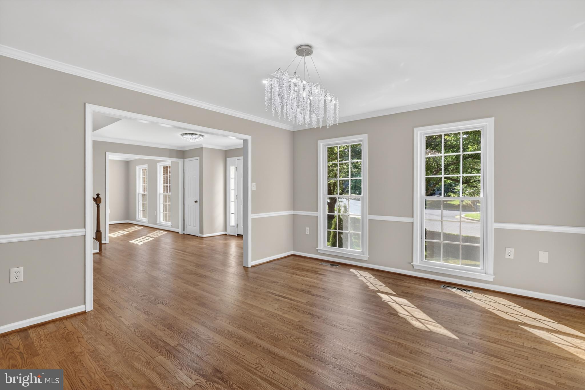 WASHINGTONIAN WOODS - Residential
