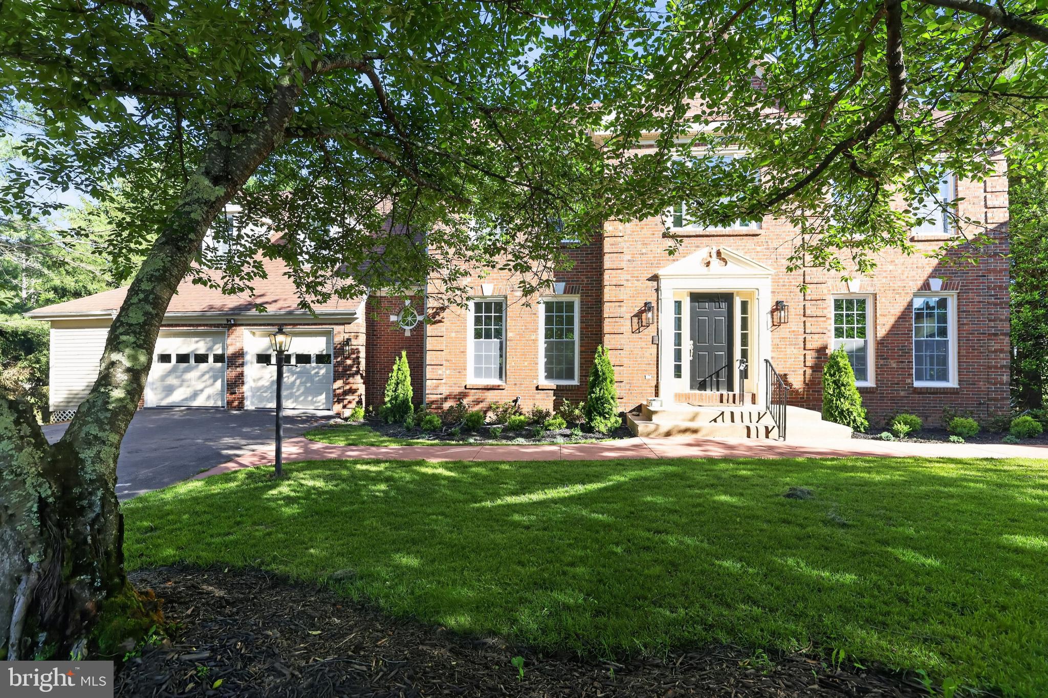 WASHINGTONIAN WOODS - Residential