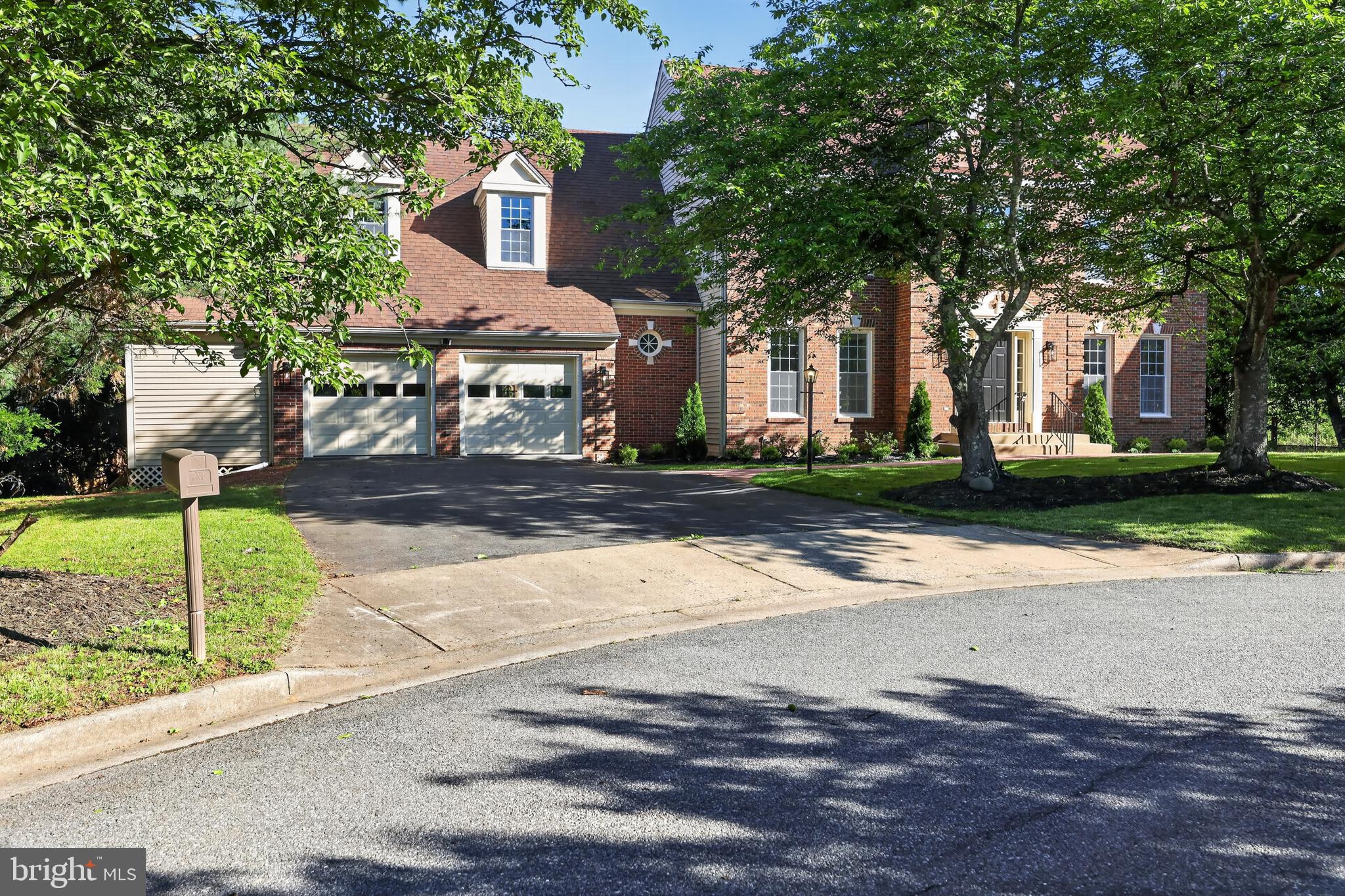 WASHINGTONIAN WOODS - Residential