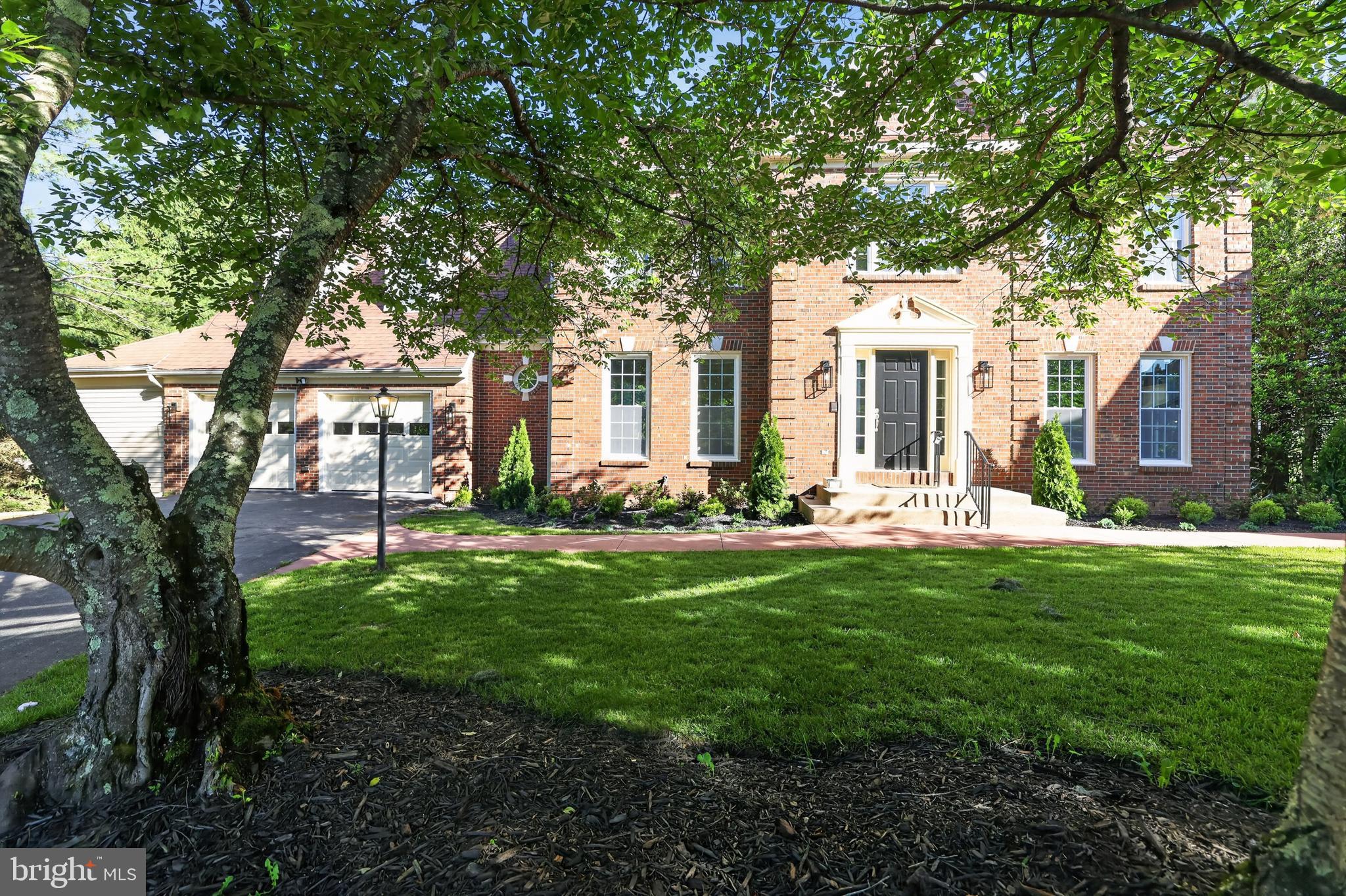WASHINGTONIAN WOODS - Residential