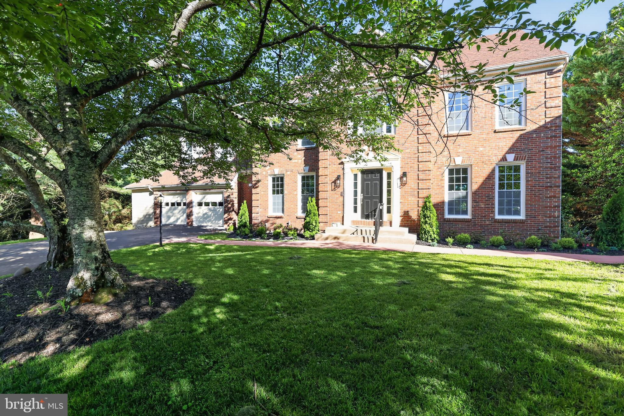 WASHINGTONIAN WOODS - Residential