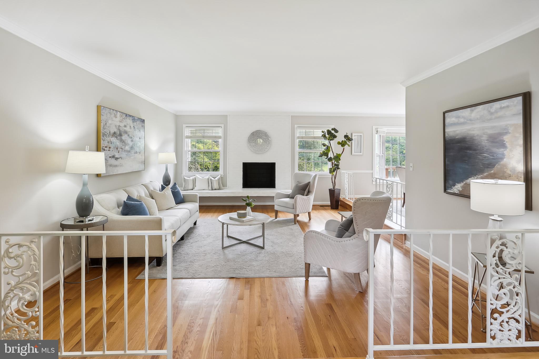 MONEYS CORNER - Residential