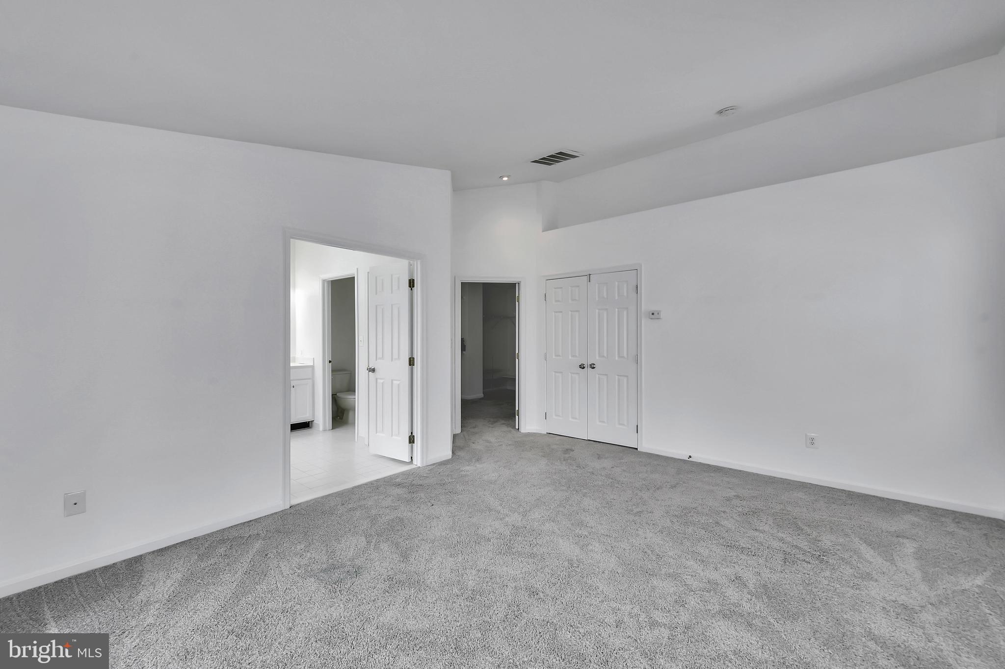 SOUTH RIDING - Residential