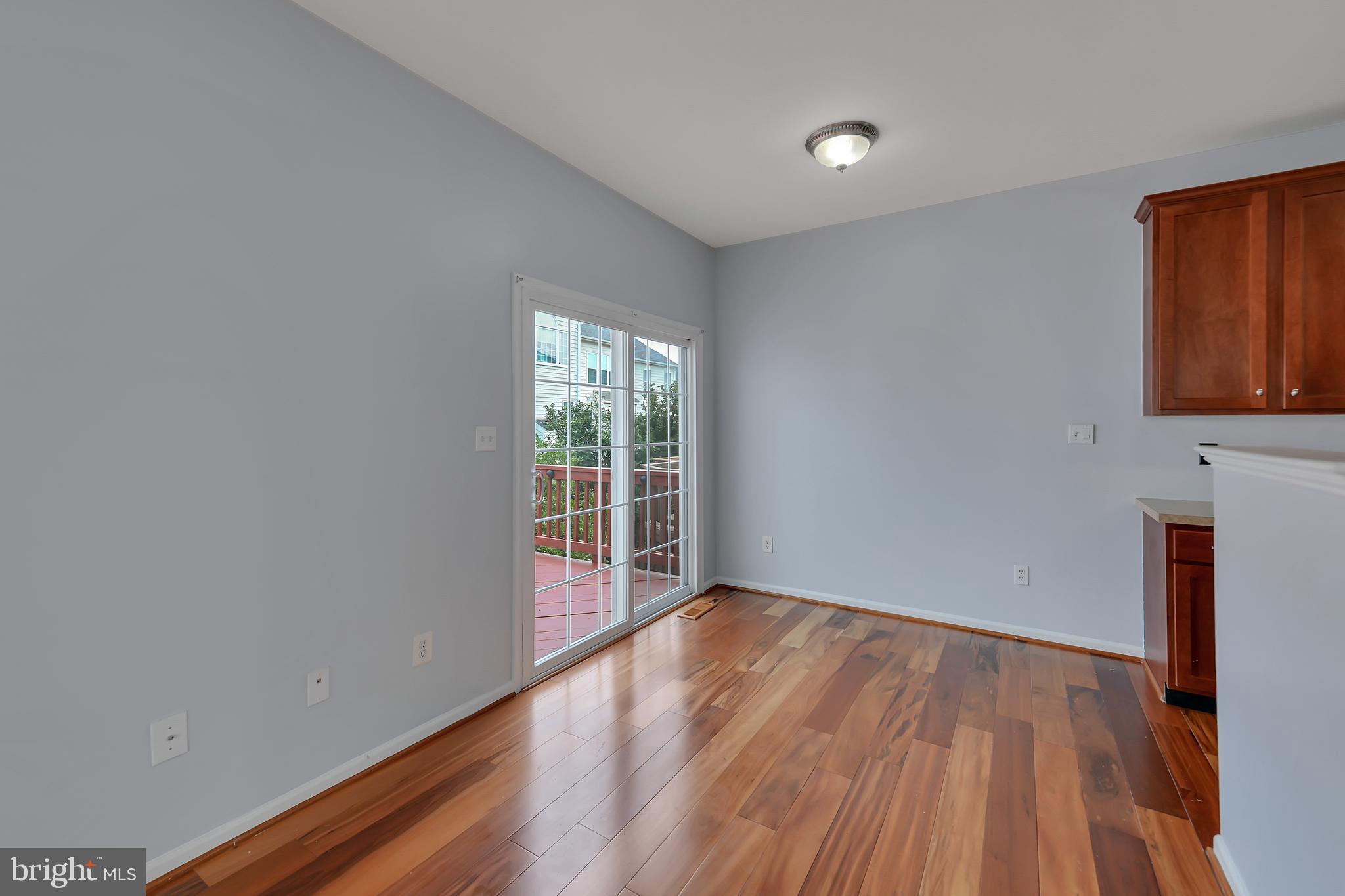 SOUTH RIDING - Residential