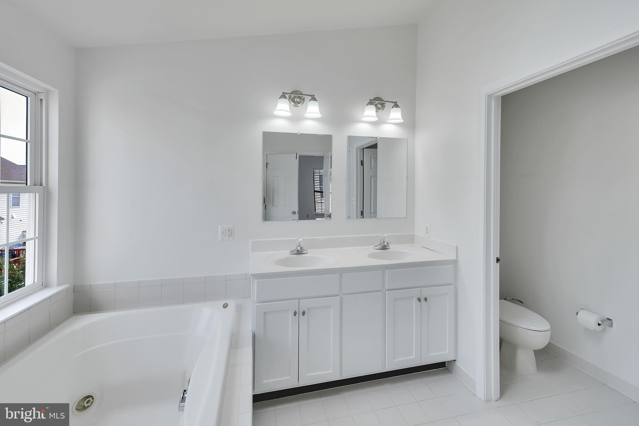 SOUTH RIDING - Residential