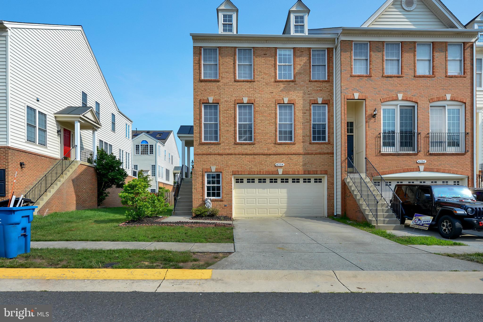 SOUTH RIDING - Residential