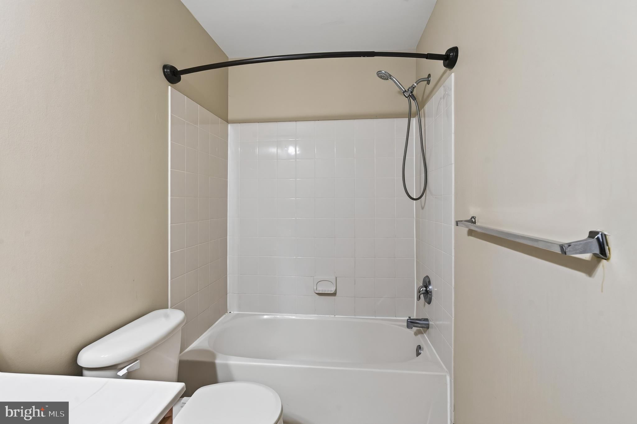 HILLCREST GLEN - Residential