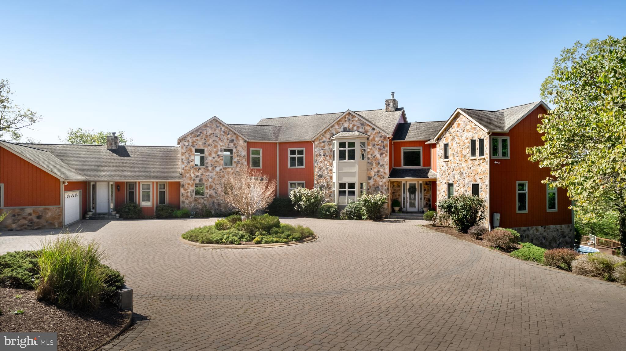 CREST RIVER FARMS - Residential