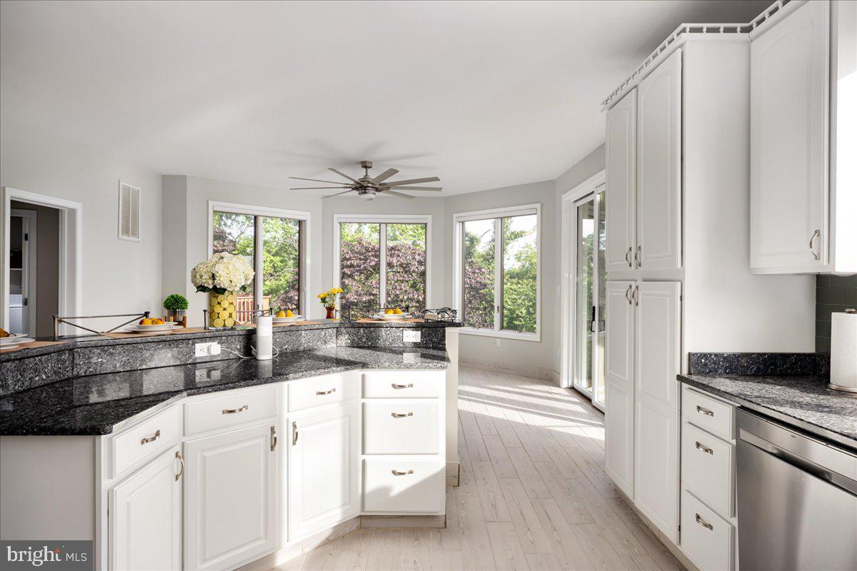 CREST RIVER FARMS - Residential