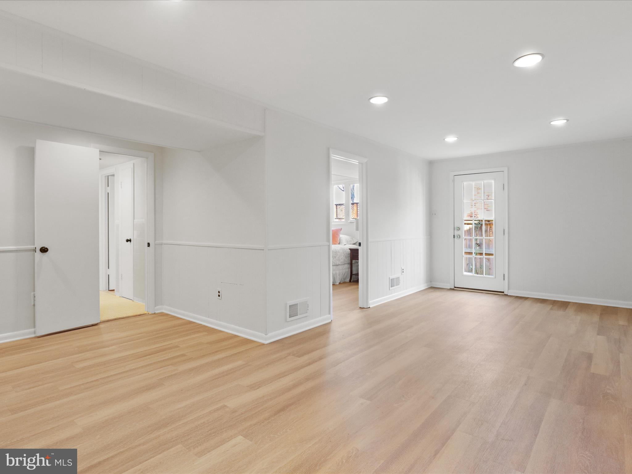 BELLE WOOD - Residential