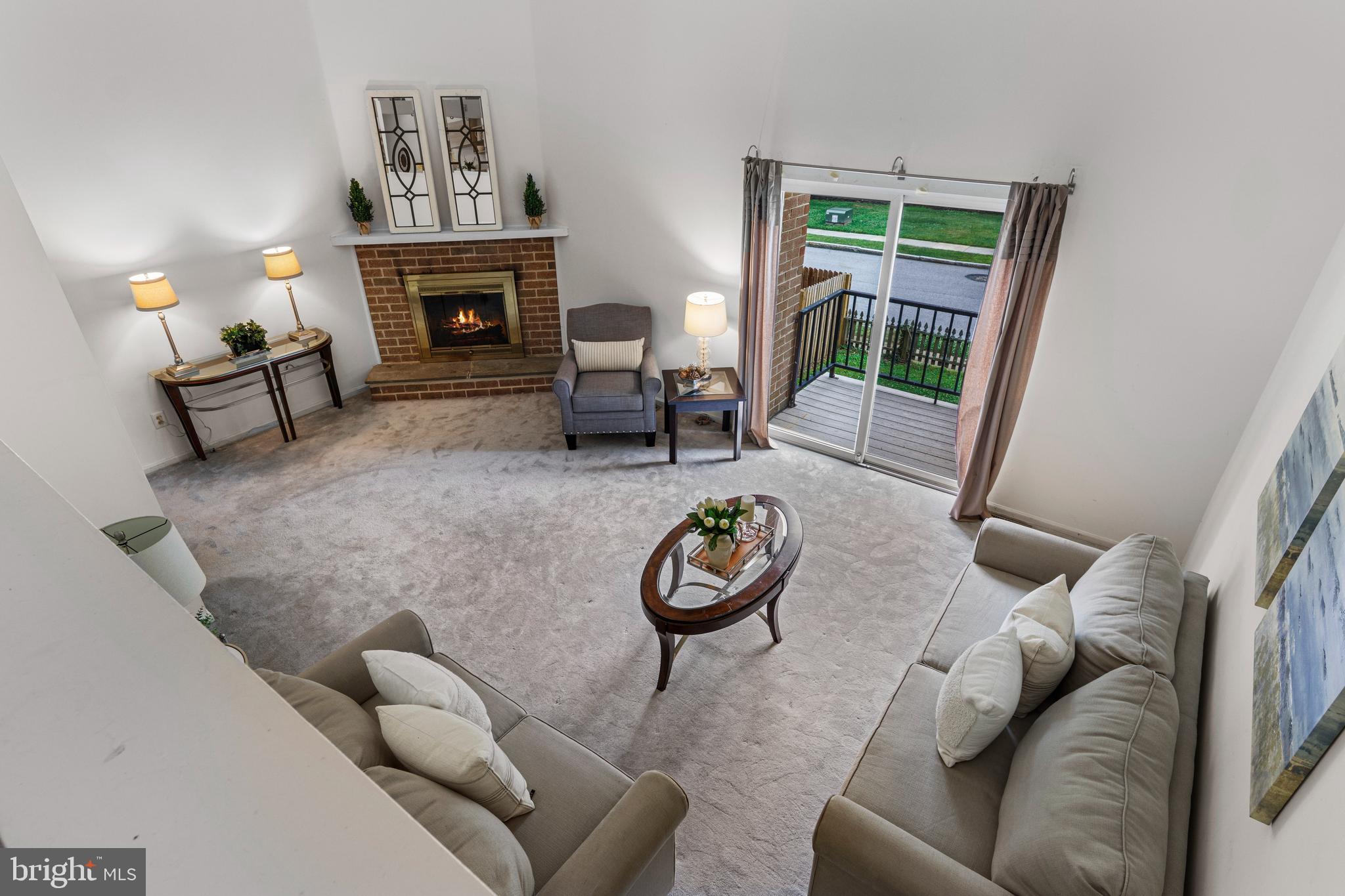 DEVON SQUARE - Residential