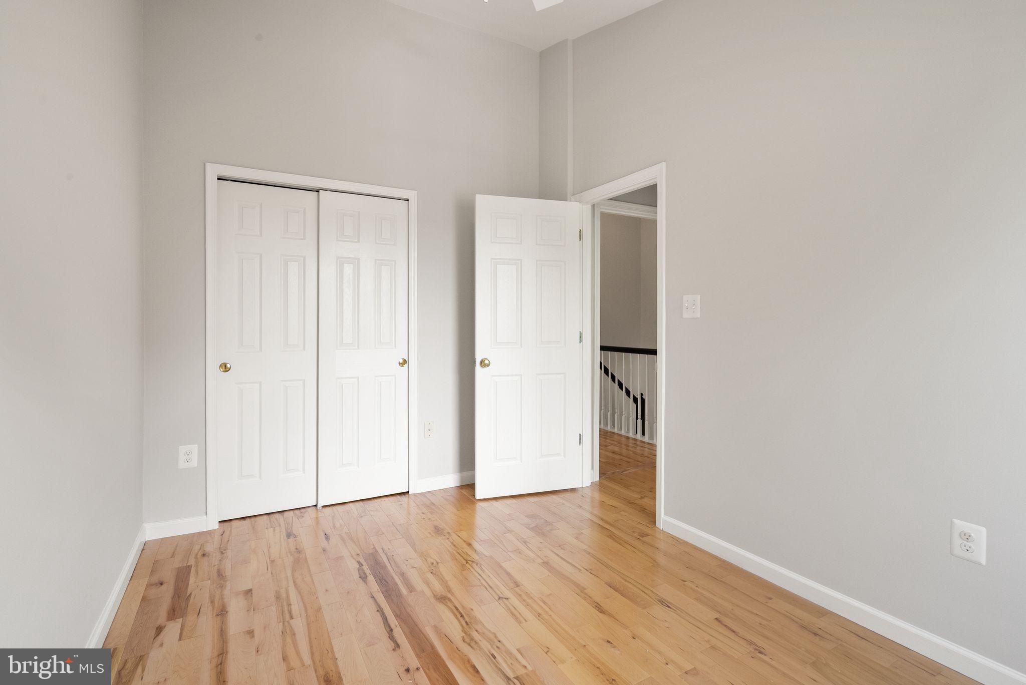 ASHBURN FARM - Residential