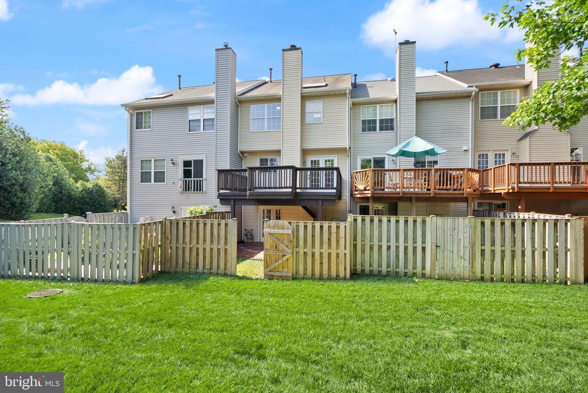ASHBURN FARM - Residential