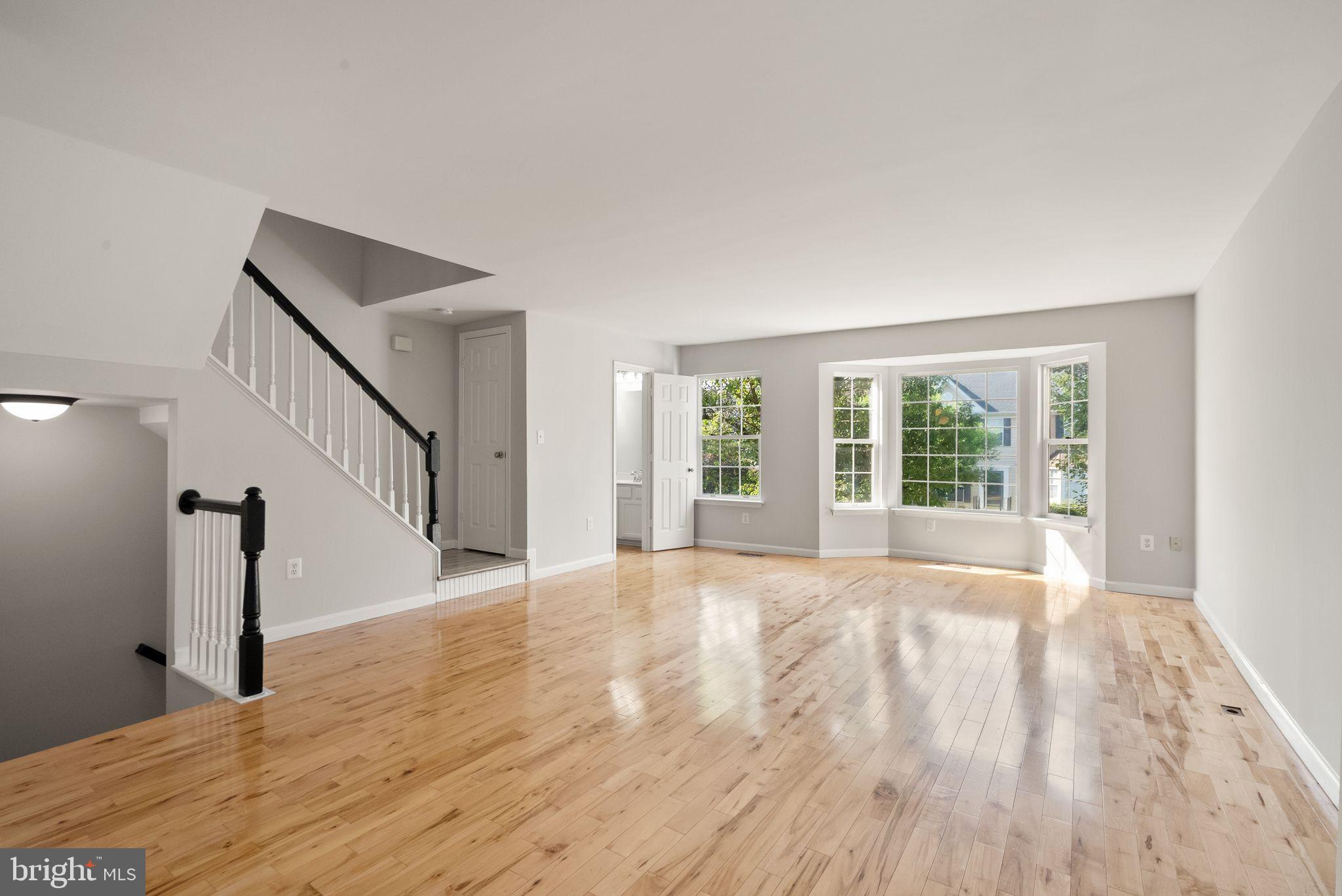 ASHBURN FARM - Residential