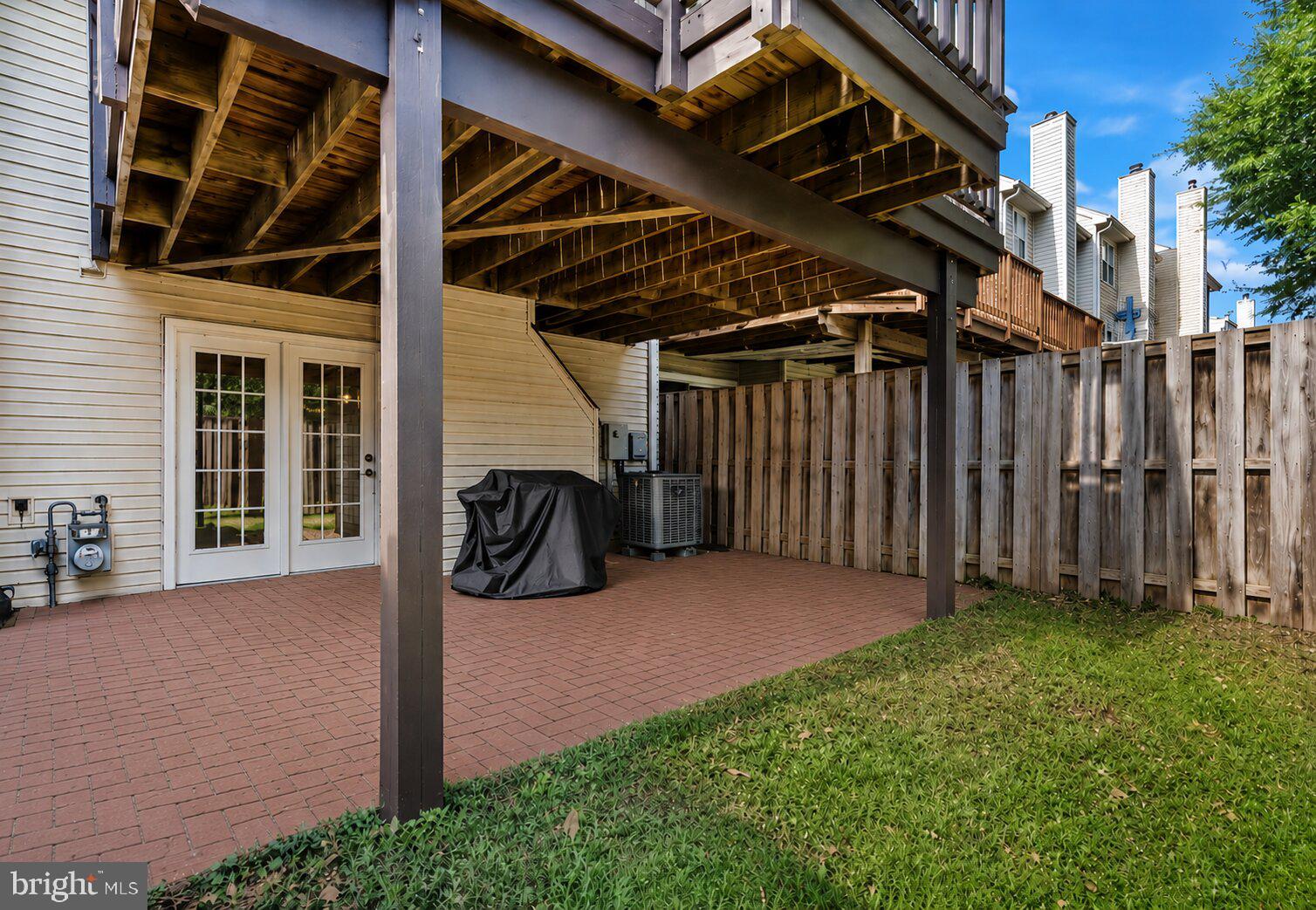 ASHBURN FARM - Residential