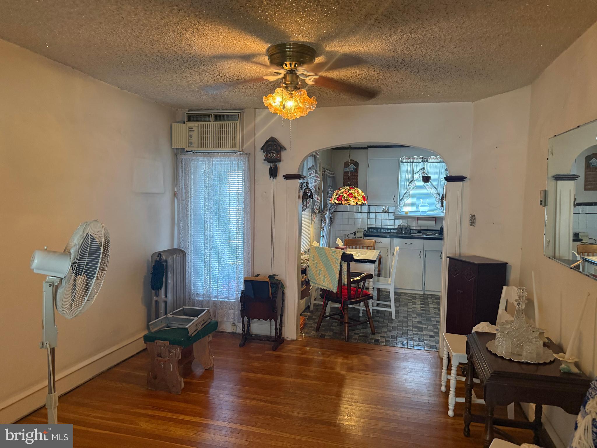 BRIDESBURG - Residential