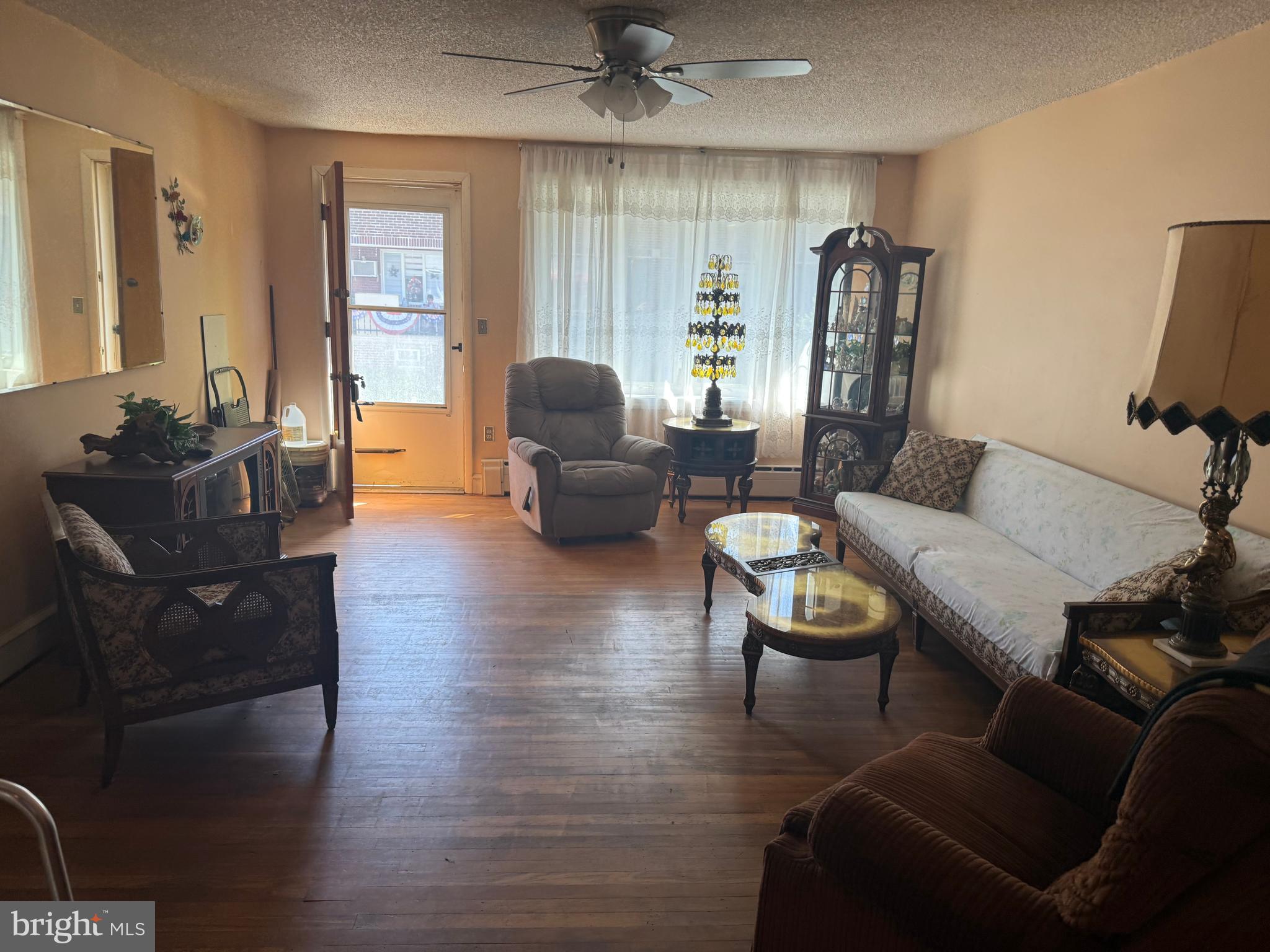 BRIDESBURG - Residential