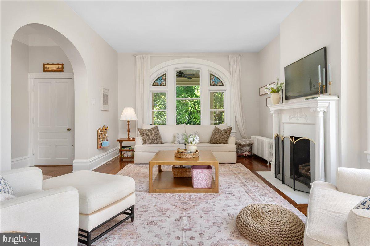 OAK HILL - Residential