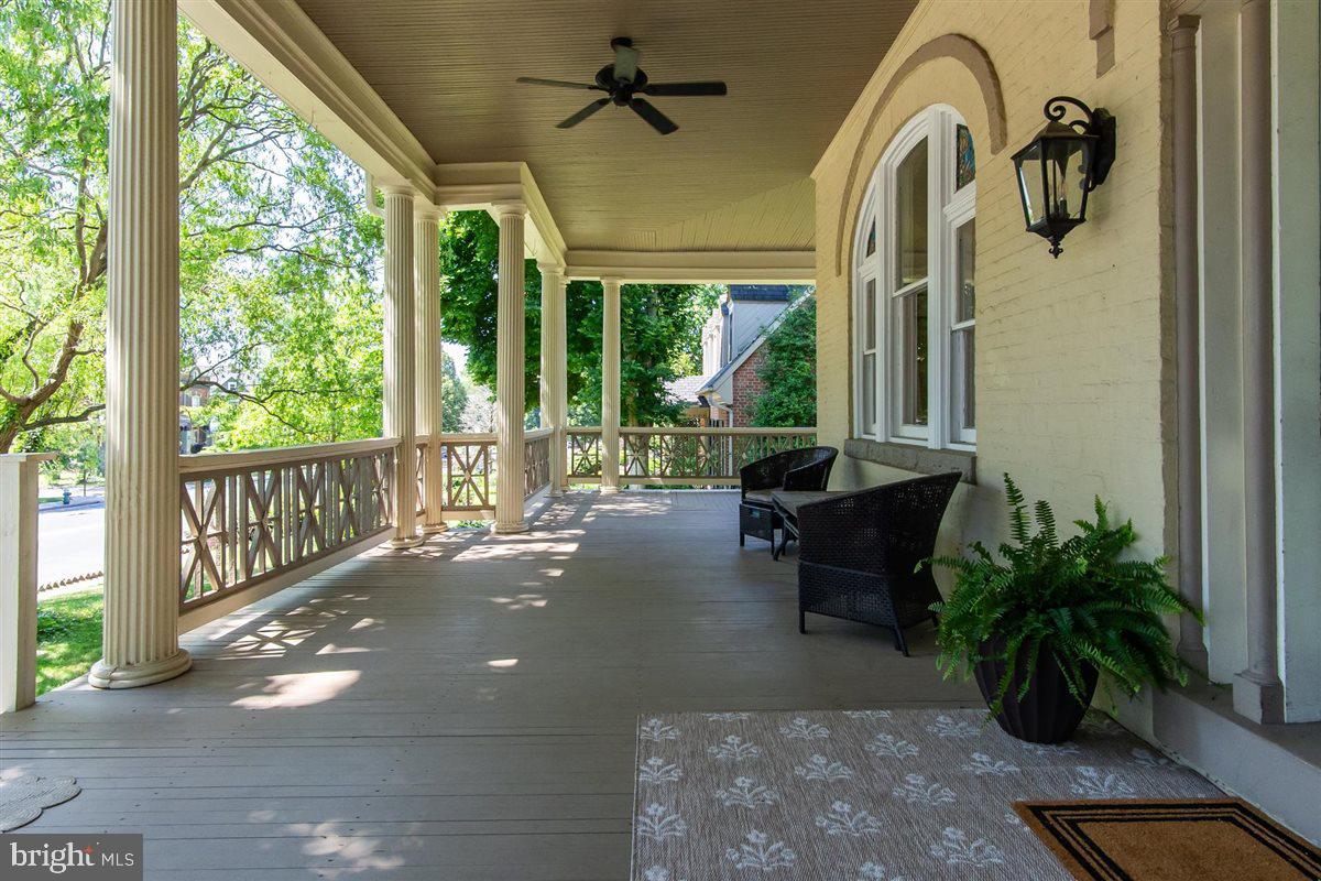 OAK HILL - Residential