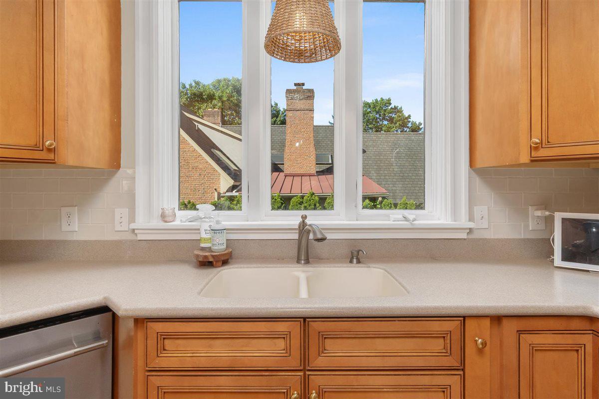 OAK HILL - Residential