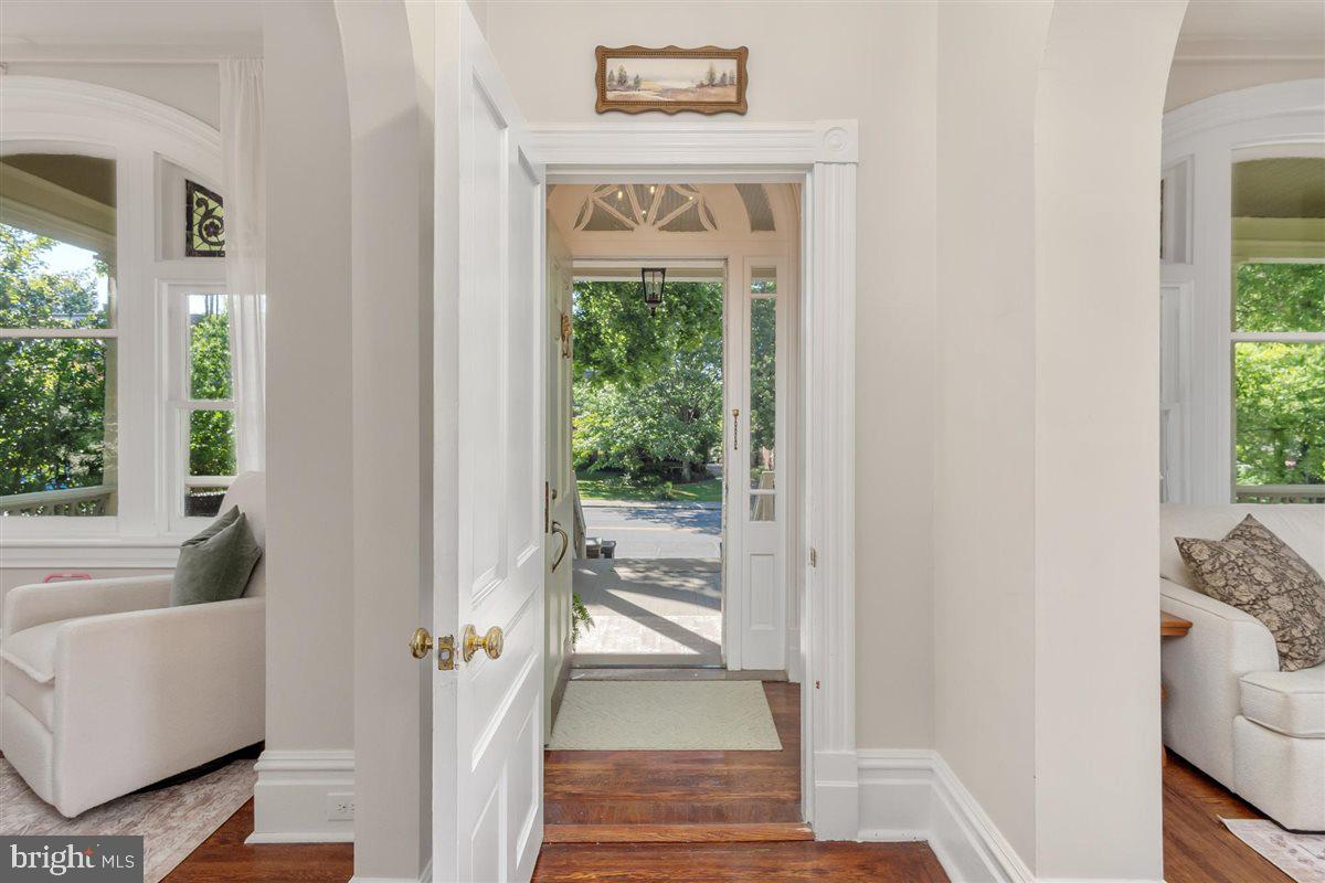 OAK HILL - Residential
