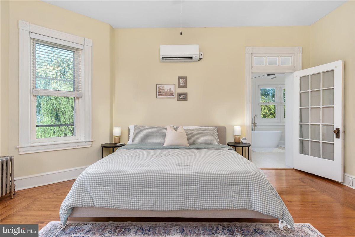 OAK HILL - Residential