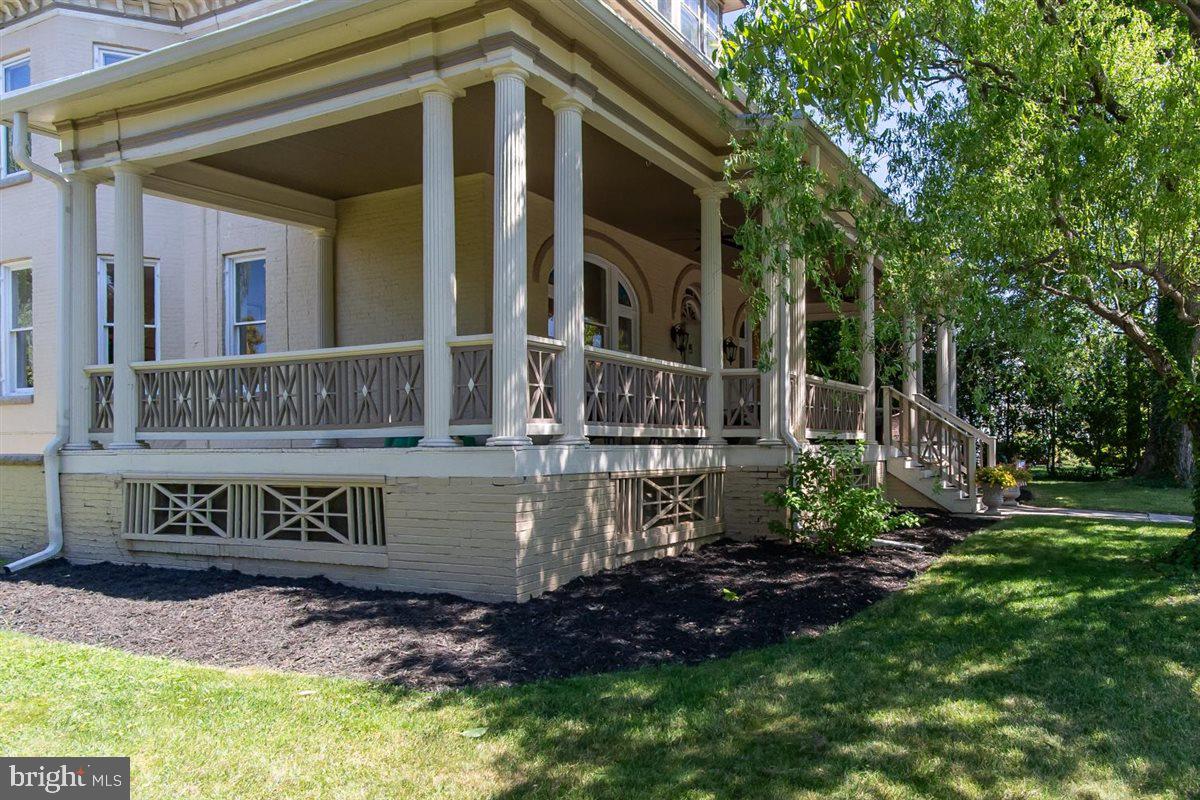 OAK HILL - Residential