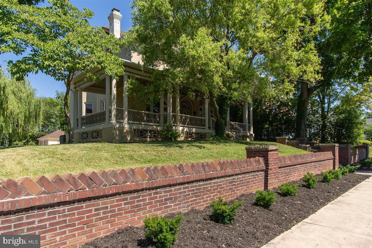 OAK HILL - Residential